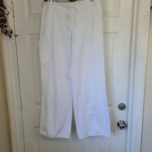 Simply Basic Scrubs, Size Medium Color  White